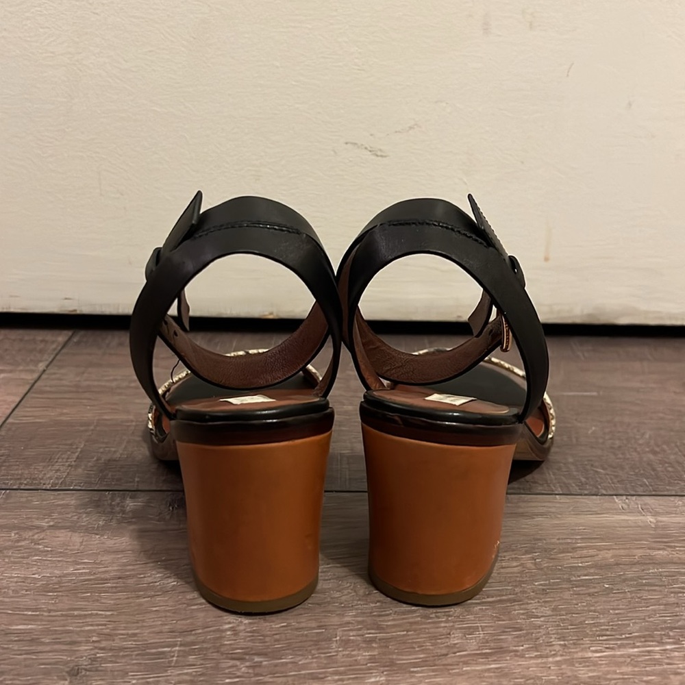 Cole Hann Sandals - Picture 4 of 10